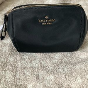Small Kate spade pouch